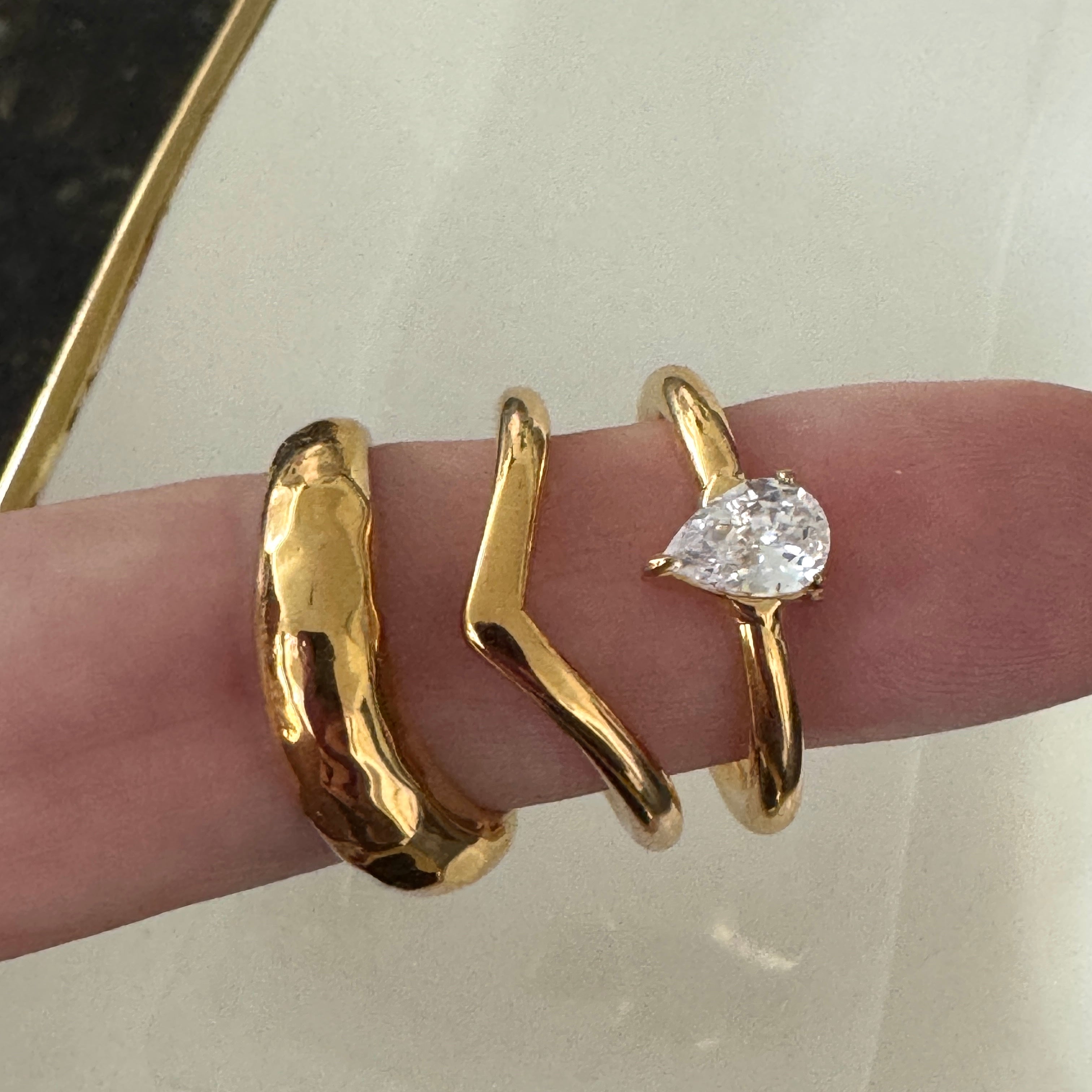 Golden Raindrop Ring Set