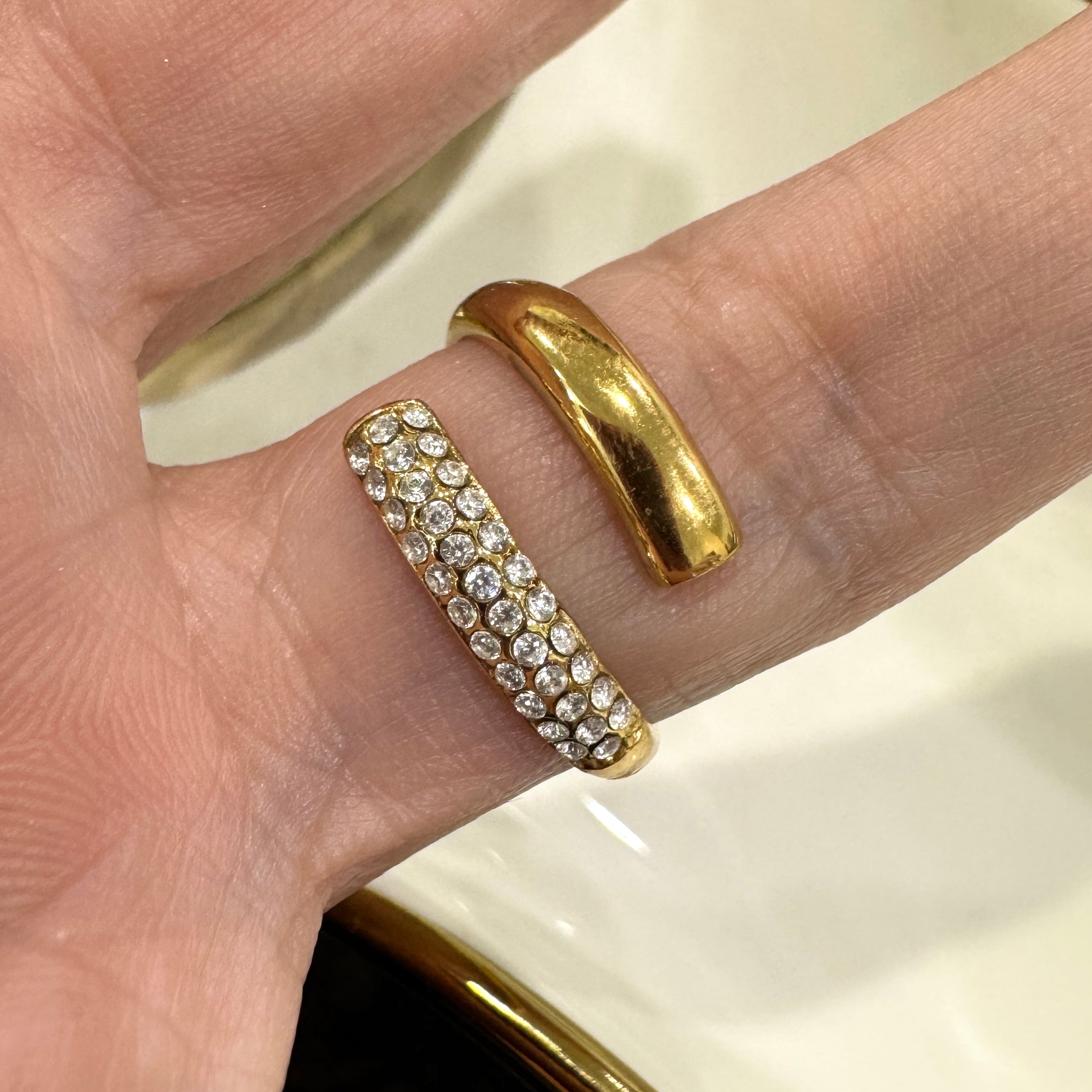 Twisted Crystal Ring