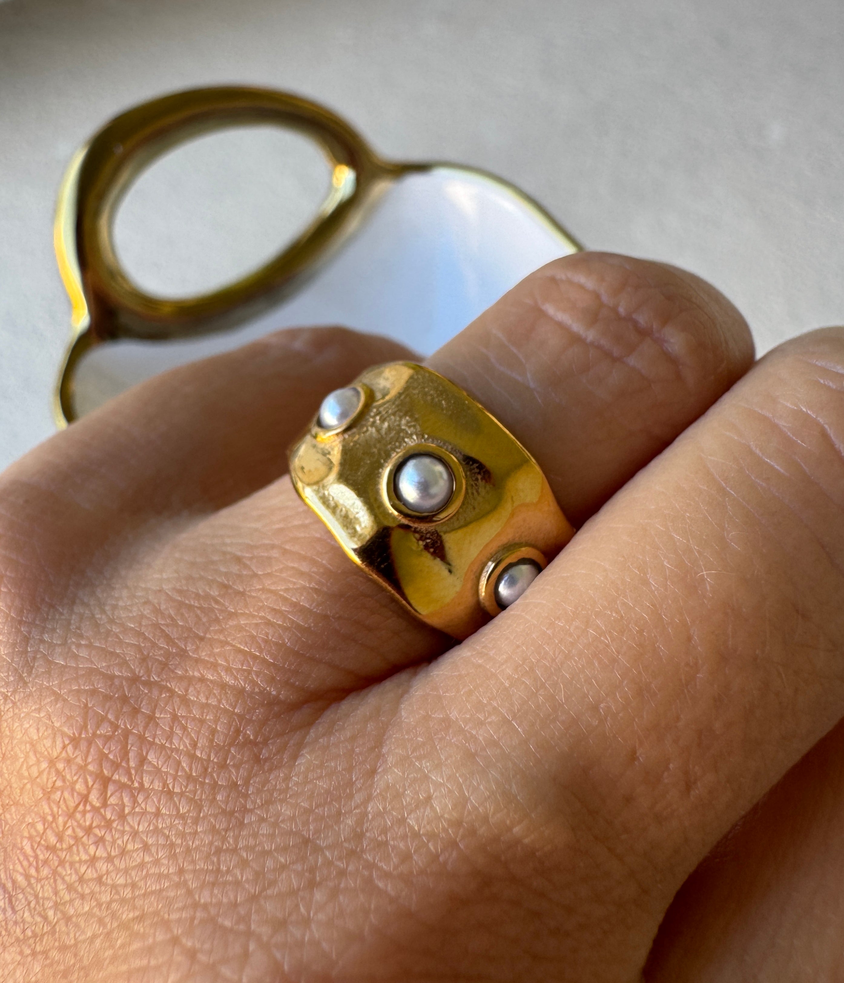 Orbit Band Ring