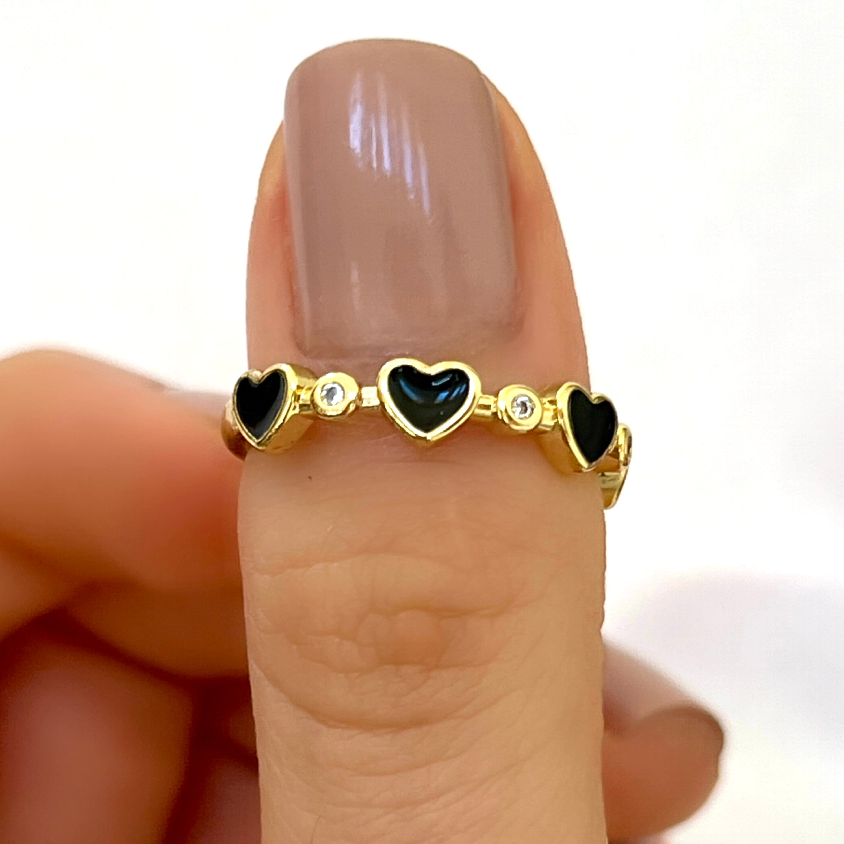 Heart cubic band ring